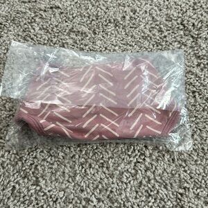 NWT kyte baby herringbone bib